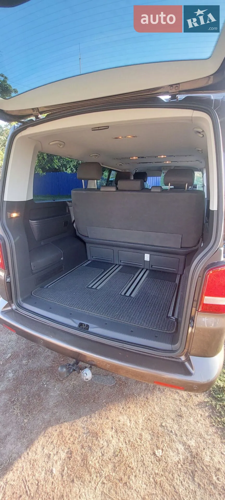 2011 Volkswagen Multivan - мініатюра 16