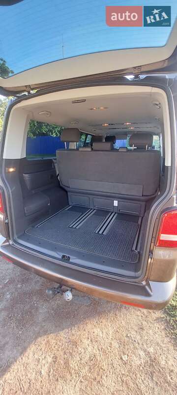 Минивэн Volkswagen Multivan 2011 в Прилуках