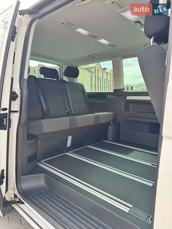 Минивэн Volkswagen Multivan 2020 в Киеве фото 10 Минивэн Volkswagen Multivan 2020 в Киеве