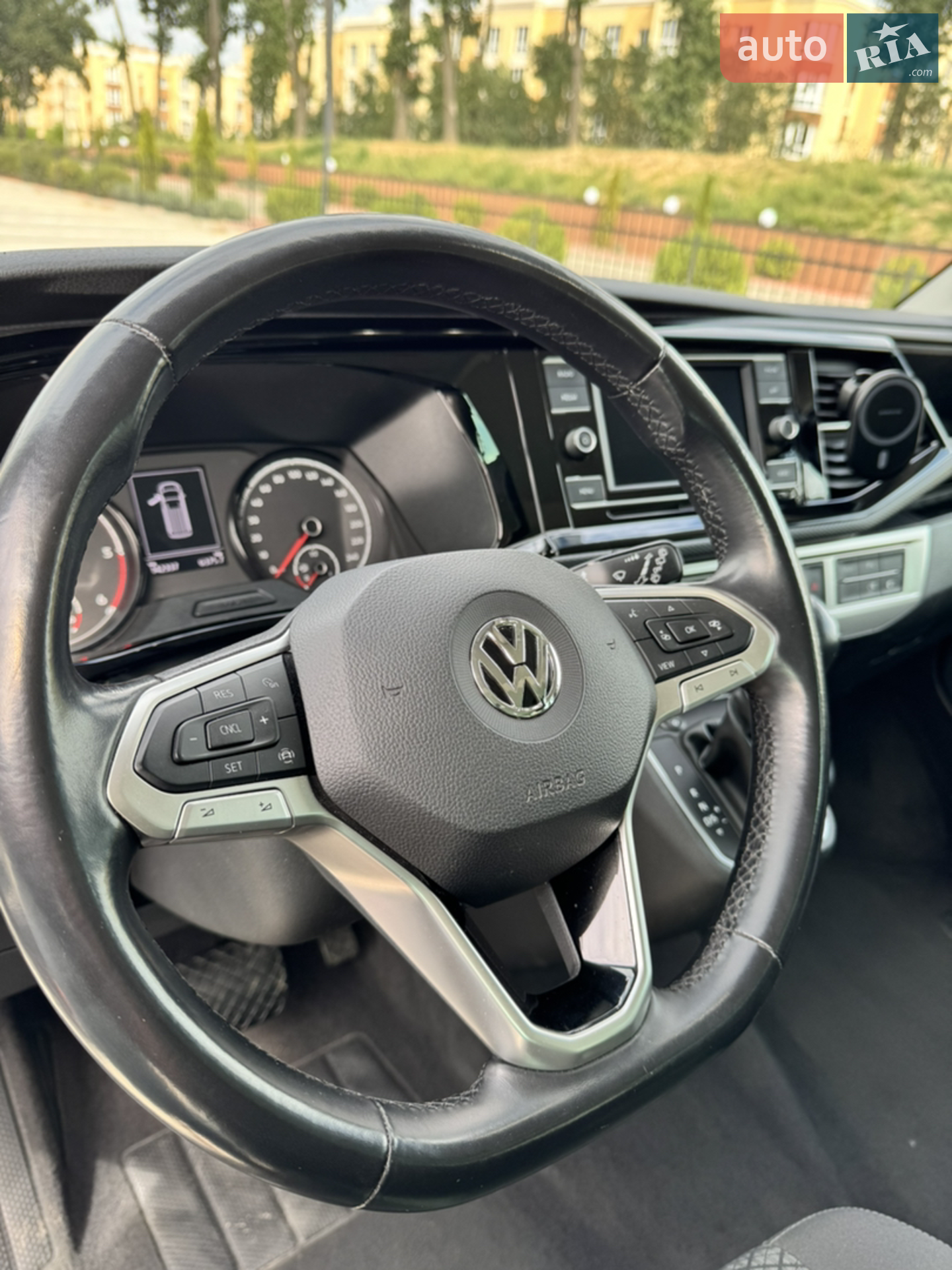 2020 Volkswagen Multivan - мініатюра 22