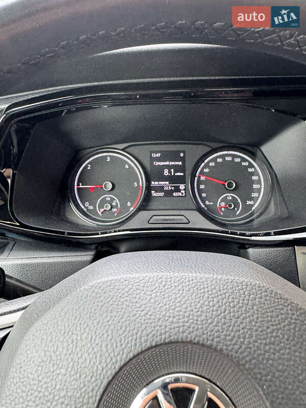 Минивэн Volkswagen Multivan 2020 в Киеве фото 24 Минивэн Volkswagen Multivan 2020 в Киеве