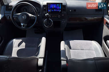Минивэн Volkswagen Multivan 2014 в 