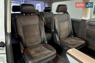 Минивэн Volkswagen Multivan 2015 в 