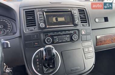Мінівен Volkswagen Multivan 2012 в 