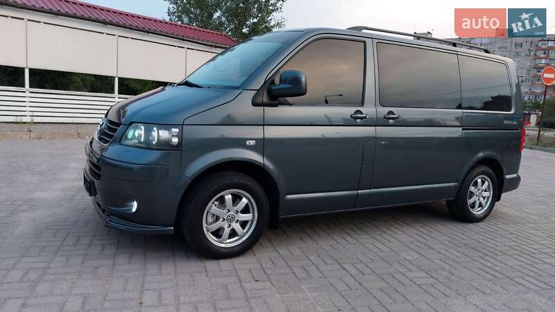 Мінівен Volkswagen Multivan 2006 в Запоріжжі