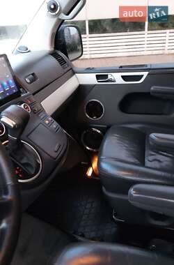 Минивэн Volkswagen Multivan 2006 в 