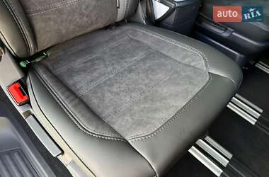 Минивэн Volkswagen Multivan 2020 в Киеве