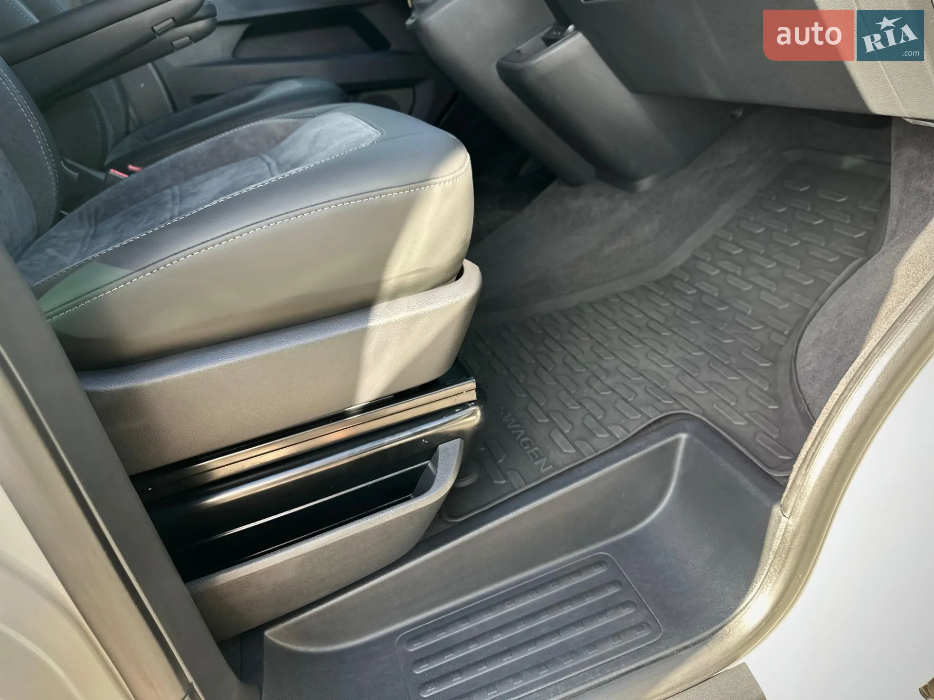 2020 Volkswagen Multivan - мініатюра 118