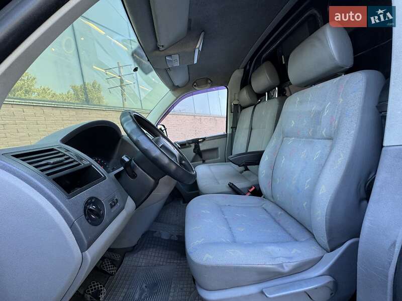 Минивэн Volkswagen Multivan 2007 в Одессе фото 15 Минивэн Volkswagen Multivan 2007 в Одессе