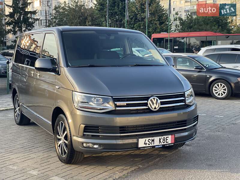 Минивэн Volkswagen Multivan 2017 в Черновцах