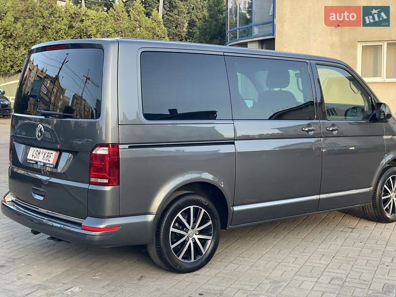 Минивэн Volkswagen Multivan 2017 в Черновцах