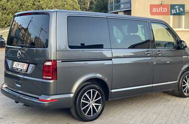 Минивэн Volkswagen Multivan 2017 в 
