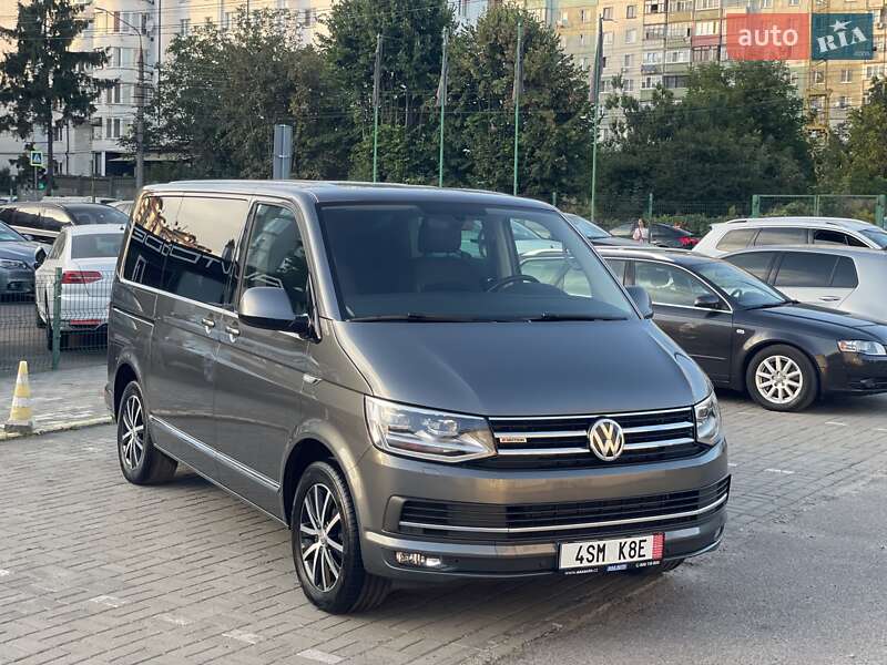Минивэн Volkswagen Multivan 2017 в Черновцах