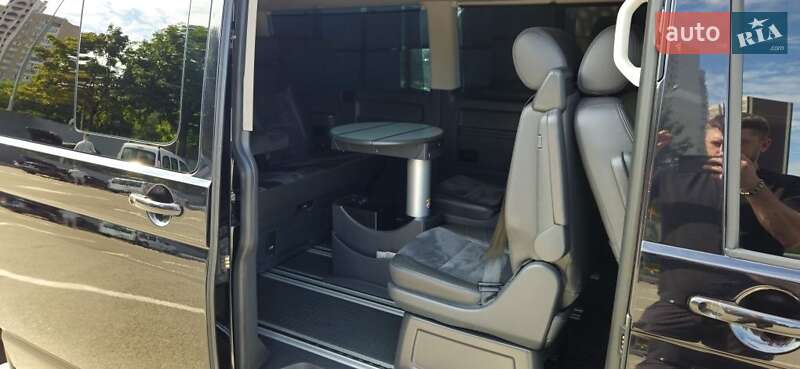 Минивэн Volkswagen Multivan 2013 в Киеве фото 3 Минивэн Volkswagen Multivan 2013 в Киеве