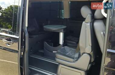 Минивэн Volkswagen Multivan 2013 в 
