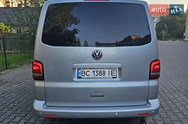 Минивэн Volkswagen Multivan 2011 в 