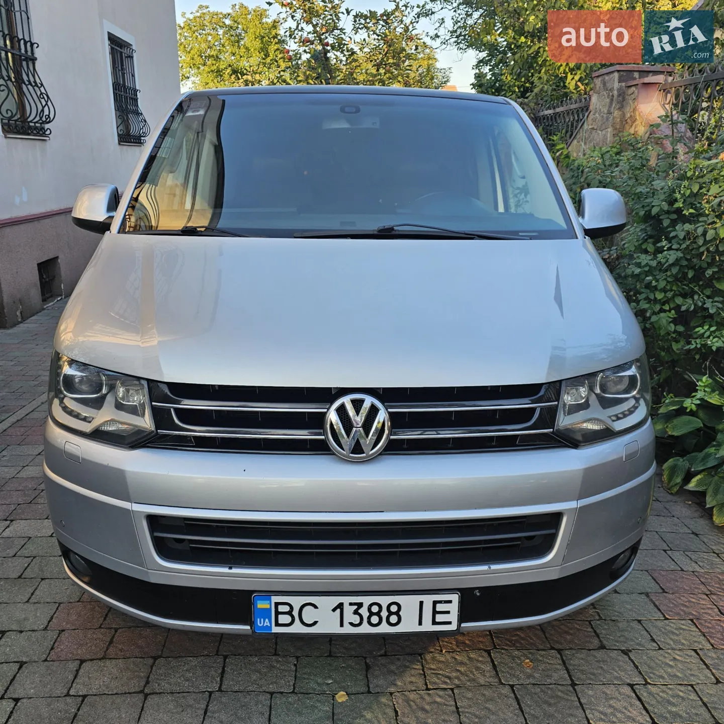 2011 Volkswagen Multivan - фото 1