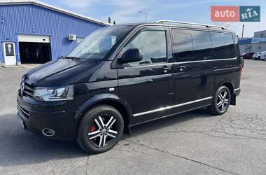 Минивэн Volkswagen Multivan 2012 в 