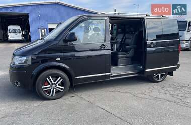 Минивэн Volkswagen Multivan 2012 в 