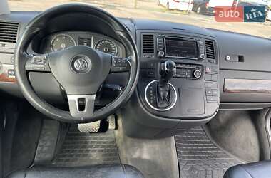 Минивэн Volkswagen Multivan 2012 в 
