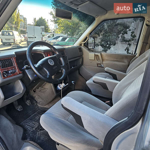 Мінівен Volkswagen Multivan 2000 в Києві