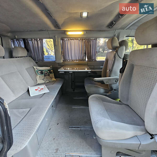 Мінівен Volkswagen Multivan 2000 в Києві