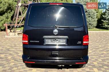 Мінівен Volkswagen Multivan 2013 в 
