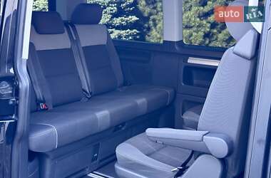Мінівен Volkswagen Multivan 2013 в 