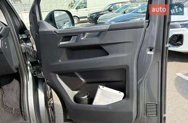 Минивэн Volkswagen Multivan 2024 в 