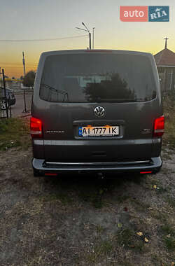 Мінівен Volkswagen Multivan 2010 в 