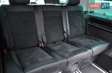 Минивэн Volkswagen Multivan 2018 в 