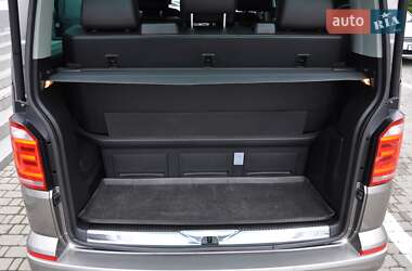 Минивэн Volkswagen Multivan 2018 в 