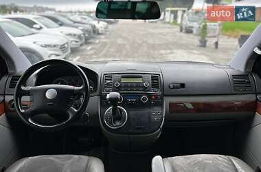 Минивэн Volkswagen Multivan 2006 в 
