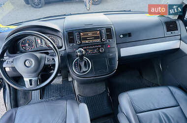 Минивэн Volkswagen Multivan 2014 в 