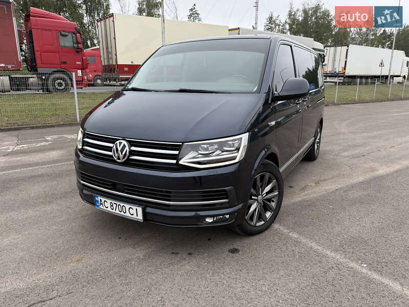 Мінівен Volkswagen Multivan 2017 в 