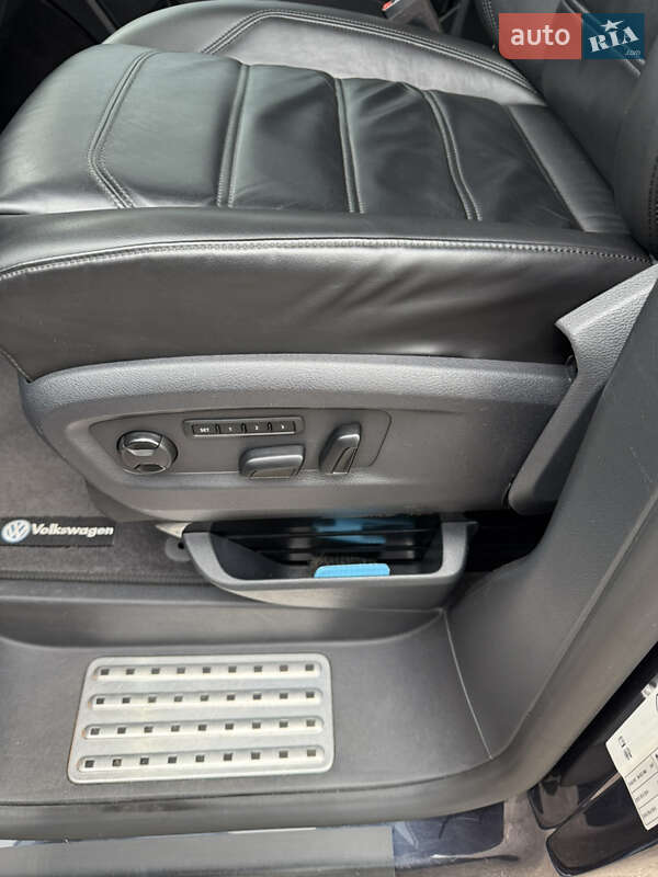 Минивэн Volkswagen Multivan 2017 в Ковеле