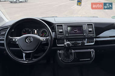 Мінівен Volkswagen Multivan 2017 в 