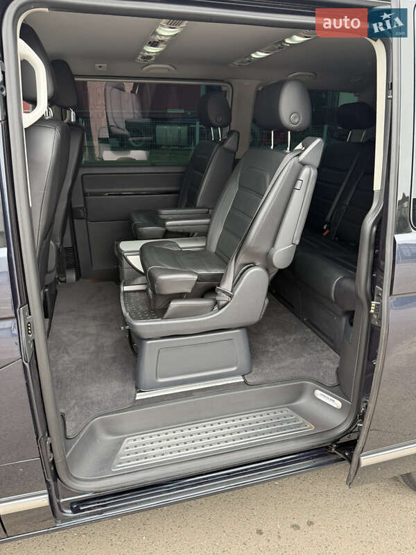 Минивэн Volkswagen Multivan 2017 в Ковеле