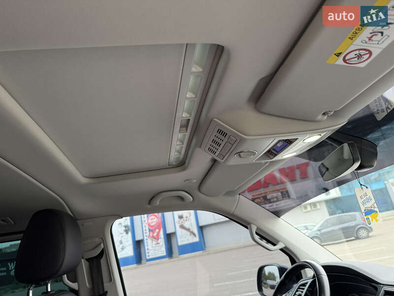 Минивэн Volkswagen Multivan 2017 в Ковеле
