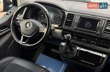 Минивэн Volkswagen Multivan 2019 в 