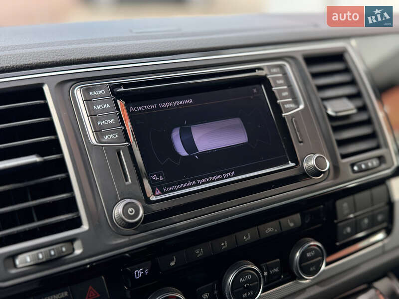 Мінівен Volkswagen Multivan 2019 в Мукачевому