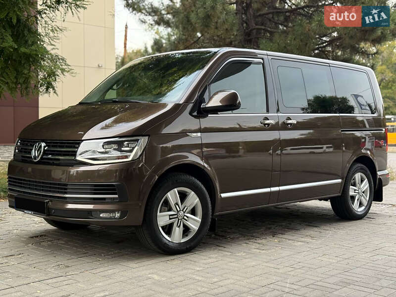 Минивэн Volkswagen Multivan 2016 в Днепре