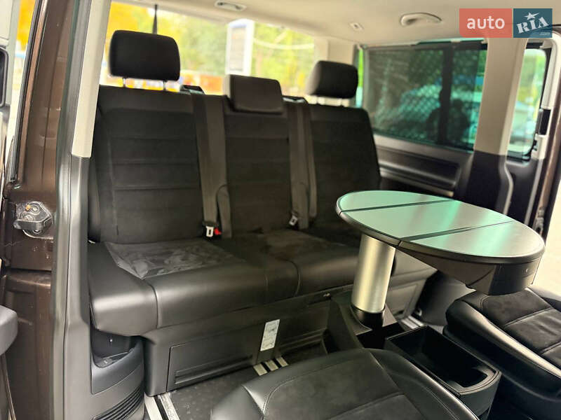Минивэн Volkswagen Multivan 2016 в Днепре