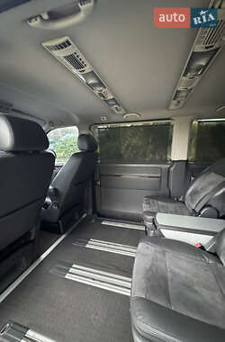 Минивэн Volkswagen Multivan 2011 в 