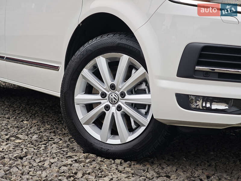 Минивэн Volkswagen Multivan 2019 в Луцке
