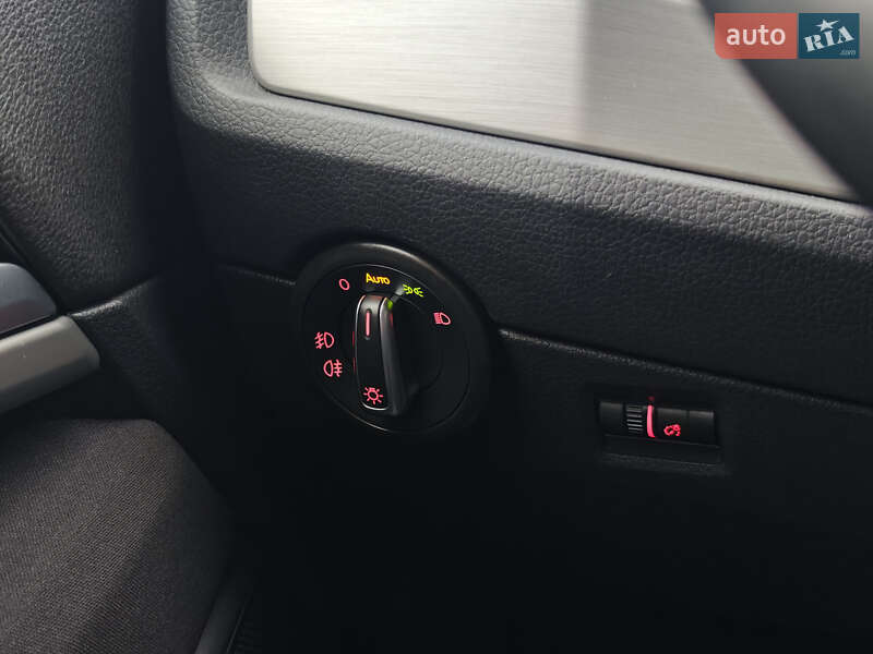 Минивэн Volkswagen Multivan 2019 в Луцке