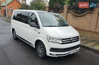 Мінівен Volkswagen Multivan 2017 в 