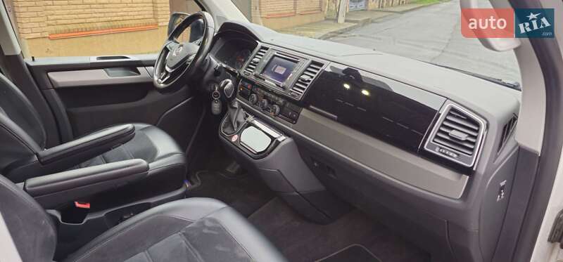 Минивэн Volkswagen Multivan 2017 в Хмельницком