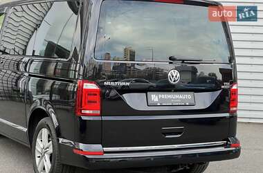 Минивэн Volkswagen Multivan 2015 в 