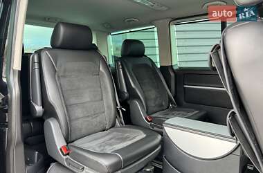 Минивэн Volkswagen Multivan 2015 в 